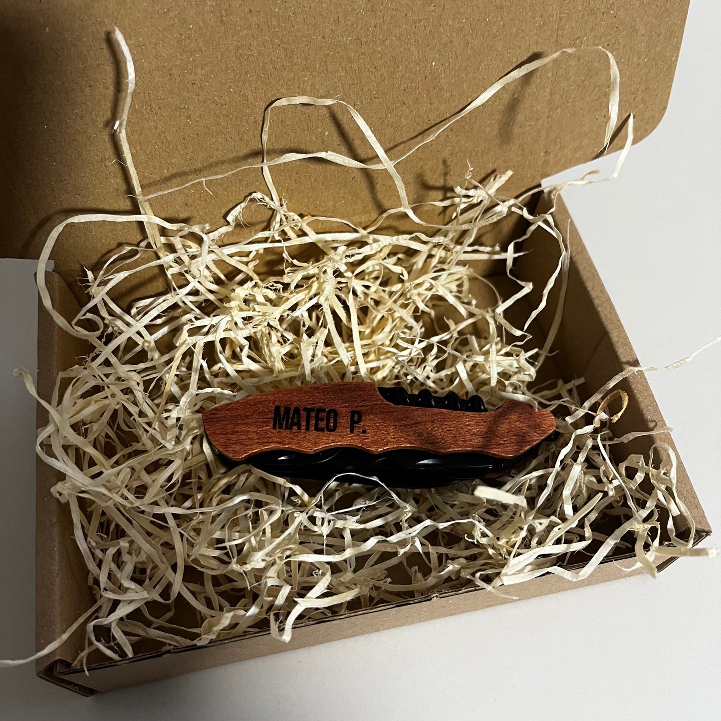 Multifunkcionalni nož/drvena obloga- gravura po želji