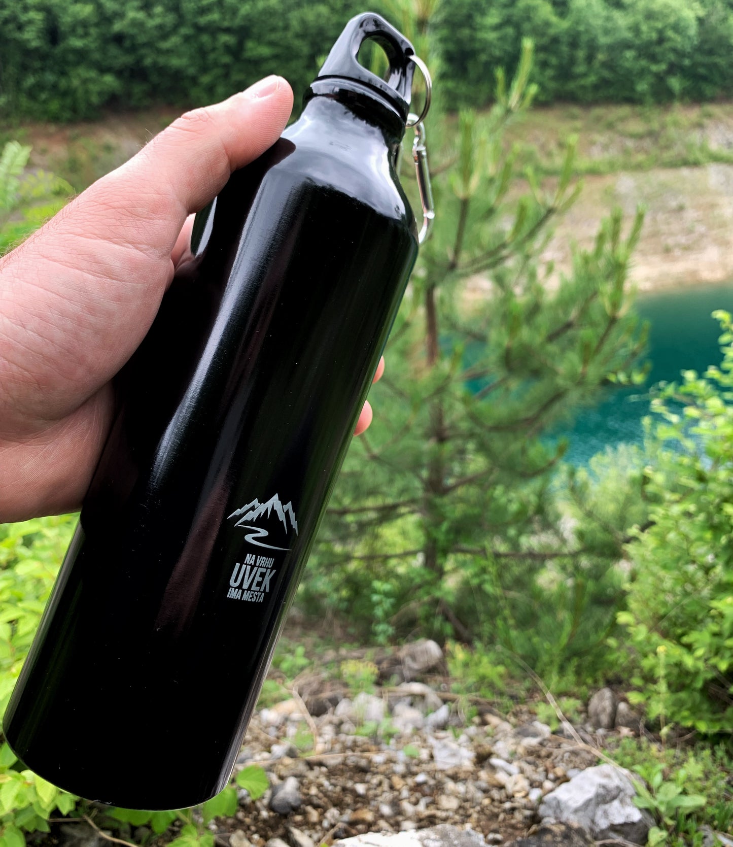 Boca sa karabinerom 400ml/750ml