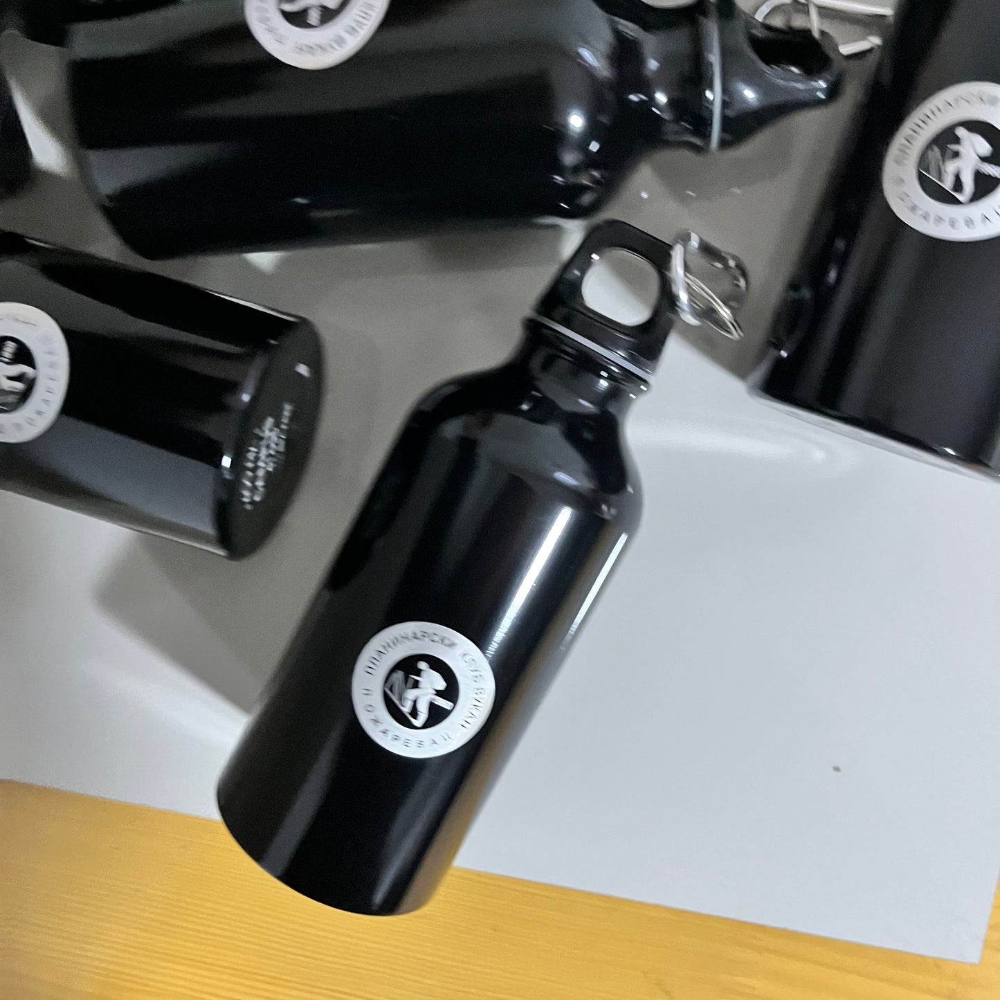 Boca sa karabinerom 750ml